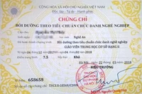 Sắp đến hạn Bộ Giáo dục báo cáo Thủ tướng chứng chỉ chức danh, thầy cô mong lắm