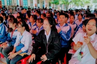 Trường Trung học phổ thông Cảm Ân nỗ lực xây dựng trường học hạnh phúc