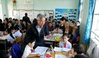 "Biểu diễn dự giờ" làm mệt cả thầy và trò