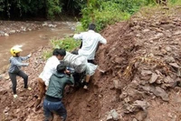 “Giáo dục … chầu rìa” và “Chầu rìa … giáo dục” (1)