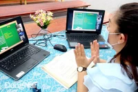 Có thầy cô bị âm tiết dạy khi nhà trường tổ chức học trực tuyến, vì sao?