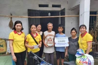 Sau biến cố của gia đình, cô Hường đam mê làm thiện nguyện