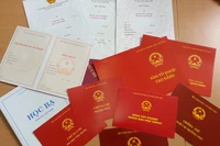 Những ai, cơ quan nào đang “vấy bẩn vào nền giáo dục”? (2)