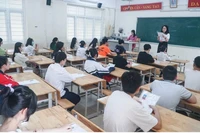 Thủ tướng chỉ đạo tăng cường công tác tuyển sinh THCS, THPT, dạy thêm, học thêm*