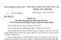 Đọc “Dự thảo” đoán “Chuyên viên” (1)