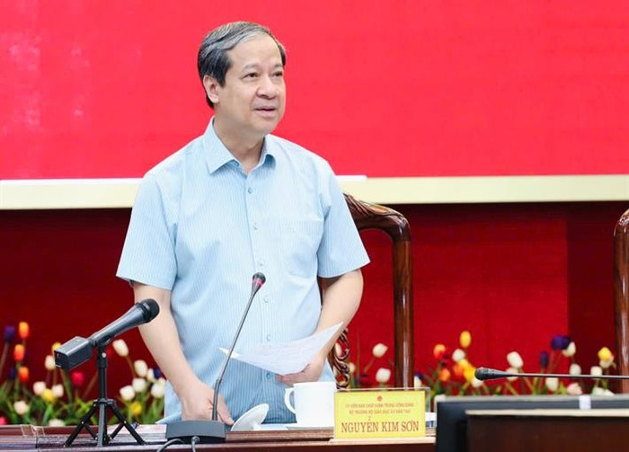 Bộ trưởng Nguyễn Kim Sơn phát biểu kết luận tại buổi làm việc Bộ trưởng Nguyễn Kim Sơn phát biểu kết luận tại buổi làm việc