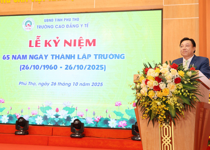 Thầy thuốc Ưu tú, Phó Giáo sư, Tiến sĩ Nguyễn Huy Ngọc - Phó Chủ tịch Ủy ban nhân dân tỉnh Phú Thọ chia sẻ trong buổi lễ. 559416947-831196249559968-6719621363436889139-n-1.jpg