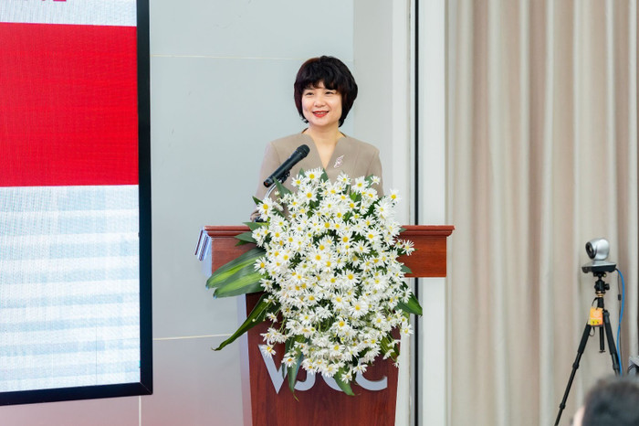 Phó Giáo sư, Tiến sĩ Phạm Thu Hương phát biểu đề dẫn, khai mạc Hội thảo.