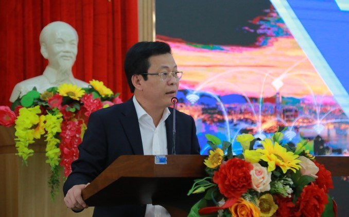 Phó Giáo sư, Tiến sĩ Lê Văn Huy - Phó Bí thư Đảng ủy, Hiệu trưởng Trường Đại học Kinh tế, Đại học Đà Nẵng. Ảnh: website nhà trường. 440178260-811928567635414-975084239359927382-n-9388.jpg