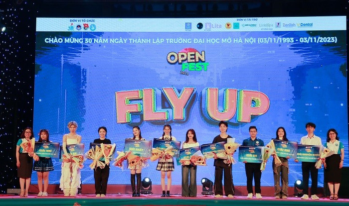 Một số hình ảnh ấn tượng tại Fly up năm 2023. Ảnh: website nhà trường.