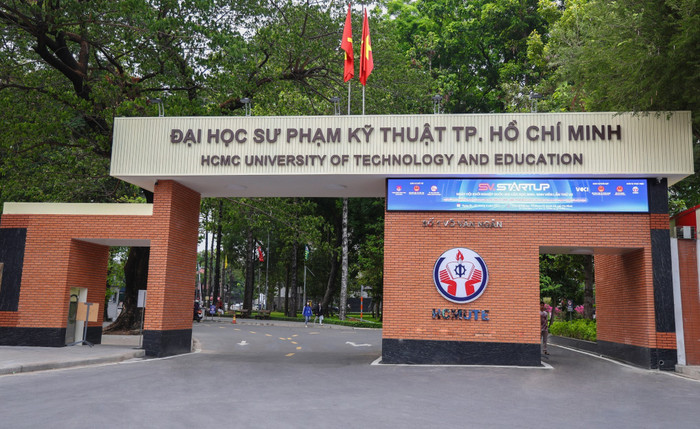 Cổng Trường Đại học Sư phạm Kỹ thuật Thành phố Hồ Chí Minh. Ảnh: website nhà trường 491818702-1179349240656003-296904811418934163-n.jpg