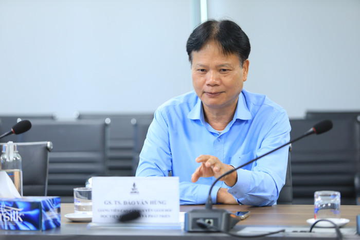 Giáo sư, Tiến sĩ Đào Văn Hùng - nguyên Giám đốc Học viện Chính sách và Phát triển. Ảnh: Website nhà trường gs-dao-van-hung.jpg