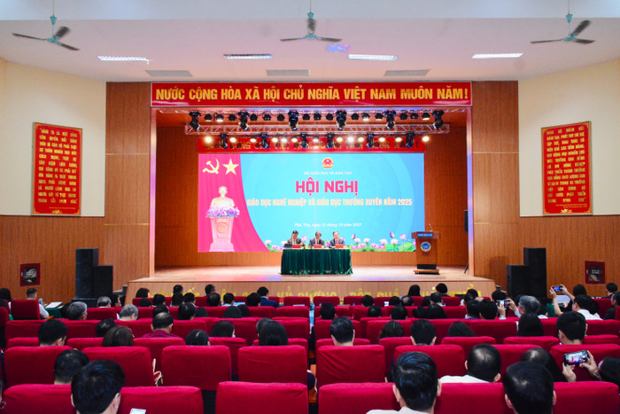 Toàn cảnh phiên thảo luận tại Hội nghị. dsc-4313.jpg