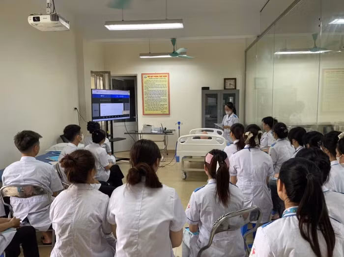 Trường Cao đẳng Y tế Bắc Ninh tiên phong đổi mới phương pháp đào tạo nhân lực y tế toàn diện. Ảnh: website nhà trường.