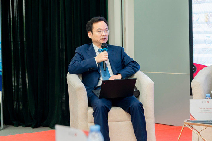 Giáo sư Tu Xinquan chia sẻ. img00399-9103.jpg
