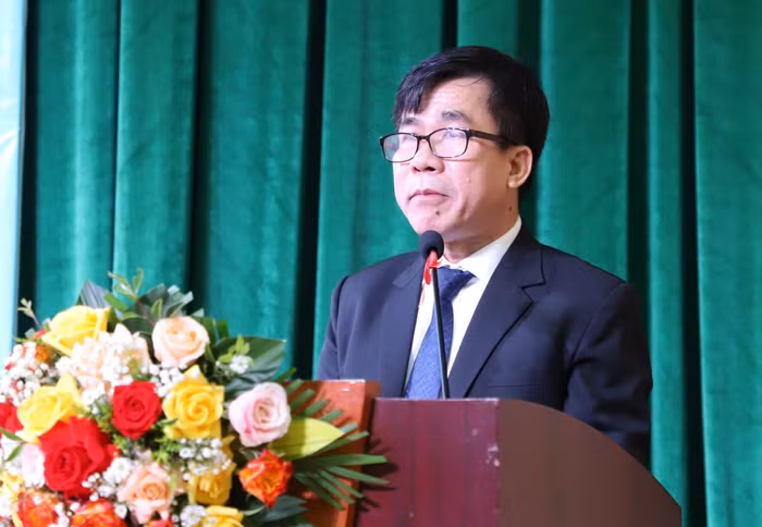 Thầy thuốc ưu tú, Tiến sĩ, Bác sĩ Lê Viết Nho, Hiệu trưởng Trường Y Dược - Đại học Đà Nẵng. Ảnh: NVCC