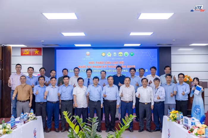Các đại biểu tại hội thảo Câu lạc bộ khối Sư phạm Kỹ thuật