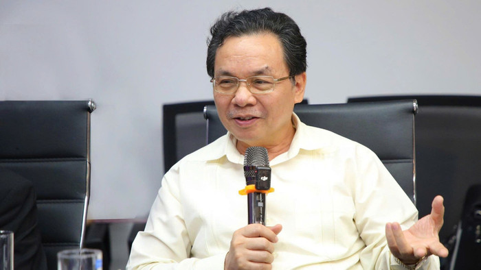 Giáo sư, Tiến sĩ Hoàng Văn Cường. Nguồn ảnh: Báo Nhân dân dien-dan16-2.jpg