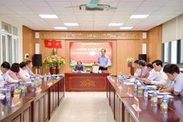 Thứ trưởng Bộ GDĐT Phạm Ngọc Thưởng kiểm tra công tác chấm thi tại Bắc Ninh