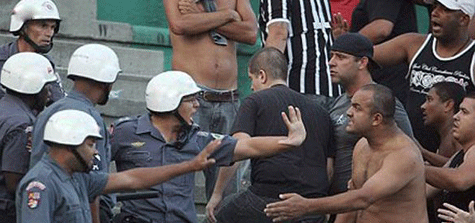 Một CĐV bị bắn chết tại Brazil. Một CĐV bị bắn chết tại Brazil.