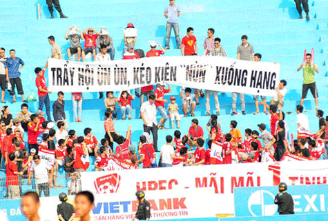 Đội bóng của bầu Kiên thường xuyên... bị ghét Đội bóng của bầu Kiên thường xuyên... bị ghét