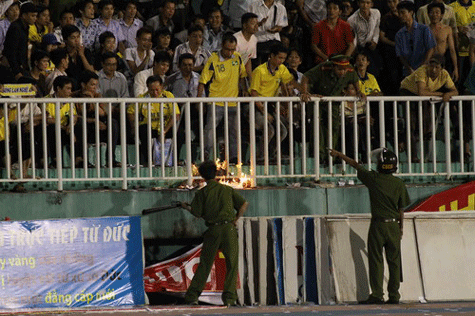 Đỉnh điểm là màn đốt lửa trên khán đài Đỉnh điểm là màn đốt lửa trên khán đài