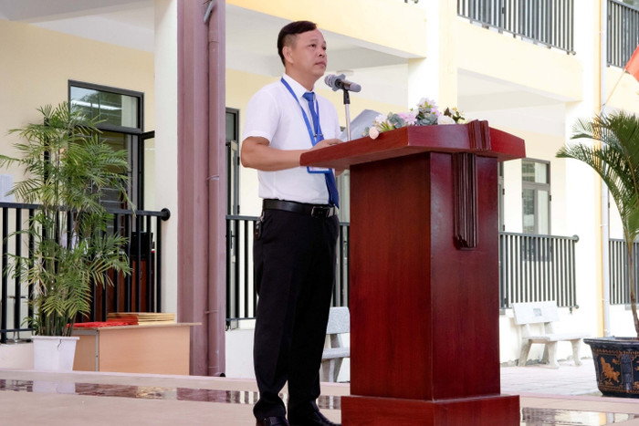 Thầy Đoàn Quốc Phú - Hiệu trưởng Trường Trung học cơ sở Trung Sơn (huyện Việt Yên, tỉnh Bắc Giang). Ảnh website trường thay-doan-quoc-phu-bg.jpg