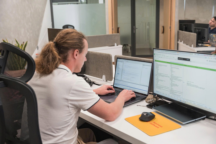 Nhờ ứng dụng chuyển đổi số, Công ty Trách nhiệm hữu hạn 1C Việt Nam nhận về nhiều lợi ích rõ rệt. Ảnh NVCC 8713ba762f62a23cfb73.jpg