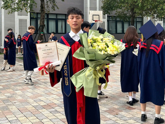 Xuân Bảo đạt danh hiệu học sinh tinh hoa Vinschool năm 2025. Ảnh NVCC xuanbaohoctap.jpg