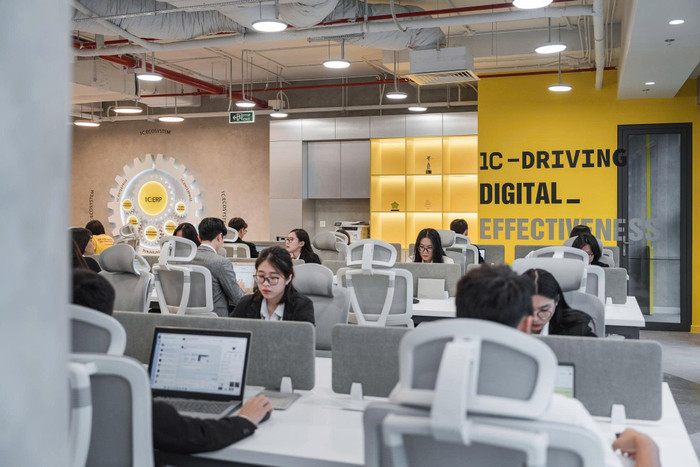 Công ty Trách nhiệm hữu hạn 1C Việt Nam nỗ lực trong quá trình chuyển đổi số. Ảnh NVCC. 24ff4646d0525d0c0443.jpg