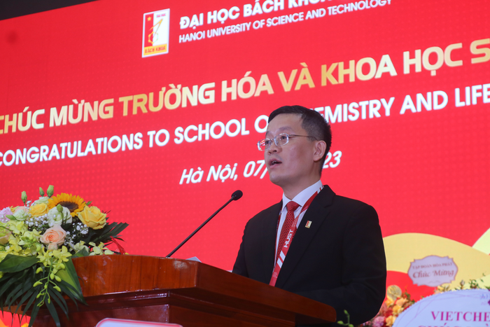 Phó Giáo sư, Tiến sĩ Chu Kỳ Sơn - Hiệu trưởng Trường Hóa và Khoa học sự sống, Đại học Bách khoa Hà Nội. Ảnh Doãn Nhàn thay-chu-ky-son-dh-bka.png