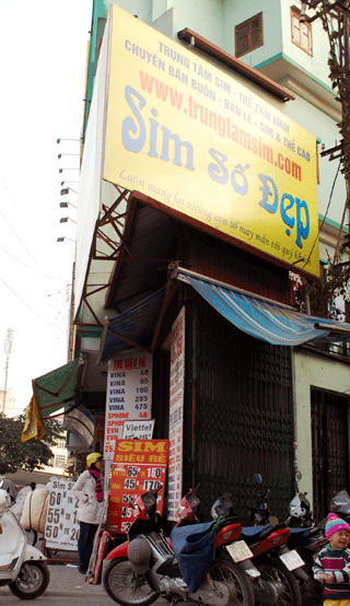 Ngôi nhà siêu mỏng hình tam giác gần Ngã Tư Vọng. Ngôi nhà siêu mỏng hình tam giác gần Ngã Tư Vọng.