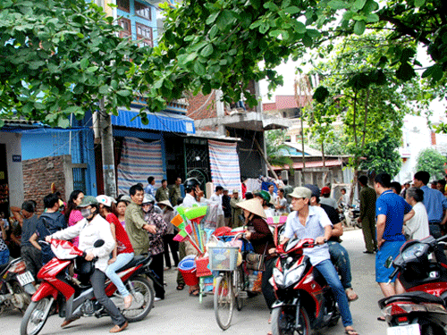Lào Cai: Bị cắt cổ, vợ chết, chồng nguy kịch ảnh 2 Lào Cai: Bị cắt cổ, vợ chết, chồng nguy kịch ảnh 2