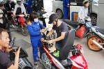 Giá xăng giảm 260 đồng/lít từ 15h chiều nay