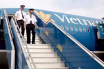Hàng loạt phi công Vietnam Airlines xin nghỉ việc vì... lương thấp?