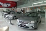 Đòi ưu đãi khủng, đừng nghĩ Toyota thương người Việt Nam 