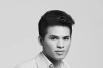 Ca sĩ Quốc Thiên: “Đọc chậm từng quyển sách để cảm nhận tâm tình người tặng"