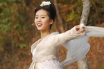 Mỹ nữ như tiên giáng trần với tạo hình cổ trang
