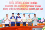 Hải Phòng thưởng hơn 1,6 tỷ đồng cho thầy và trò đạt huy chương IMO 2023