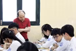 Học sinh thích thú với nhiều bài toán ứng dụng trong SGK Toán lớp 10