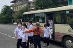 Lào Cai: Đưa đón thí sinh ở xa đến điểm thi tốt nghiệp và bố trí nơi ăn nghỉ