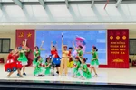 Học sinh Hà Nội tham gia nhiều hoạt động tuyên truyền về An toàn giao thông