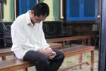 Bị nhiễm HIV vì "lăng nhăng", đổ xăng đốt chết vợ vì ghen