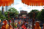 Hà Nội, TP.HCM đón mừng Đại lễ Phật đản 2012