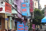 Xin đi nhờ xe bị đưa vào nhà nghỉ để "uống nước" 