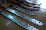 Xin thuốc không được, vác mã tấu chém người