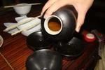 Say rượu, chém 2 người trọng thương, khống chế bé gái nhiều giờ