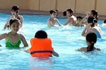 Bộ Giáo dục yêu cầu thí điểm dạy bơi trong trường học