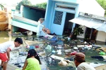 Cả lớp học mầm non bị vùi lấp do sạt lở đất