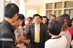 Bộ trưởng Vương Đình Huệ về thăm trường xưa